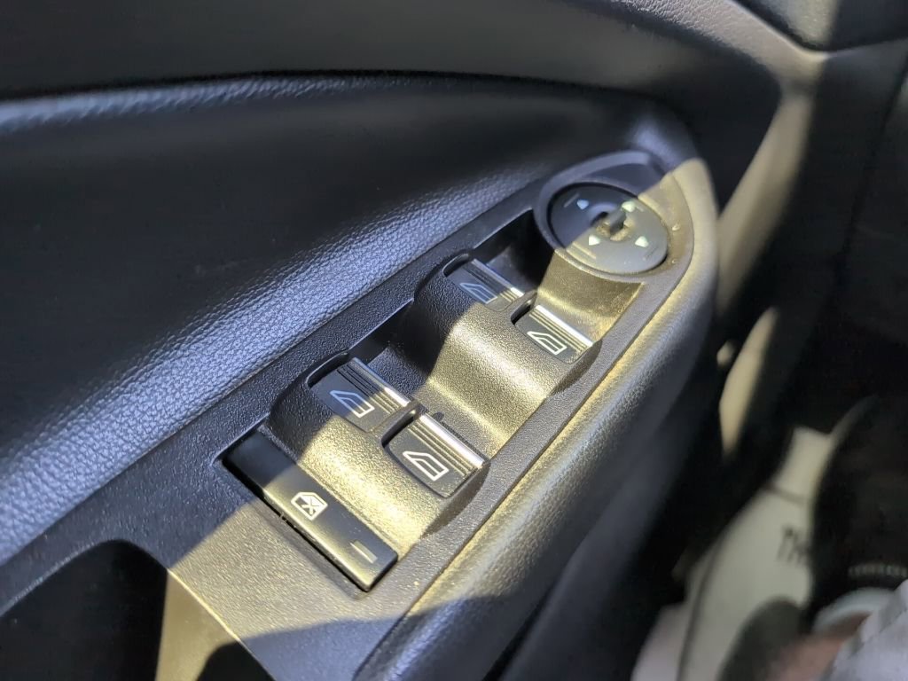 Used 2016 Ford C-MAX SE w/ Equipment Group 201A image 24