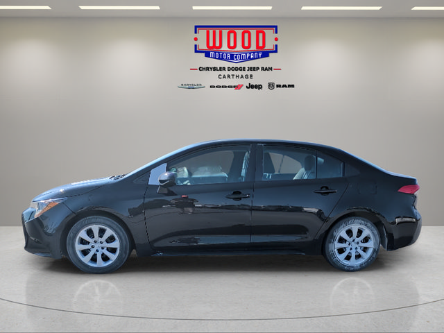 Used 2023 Toyota Corolla LE FWD image 6