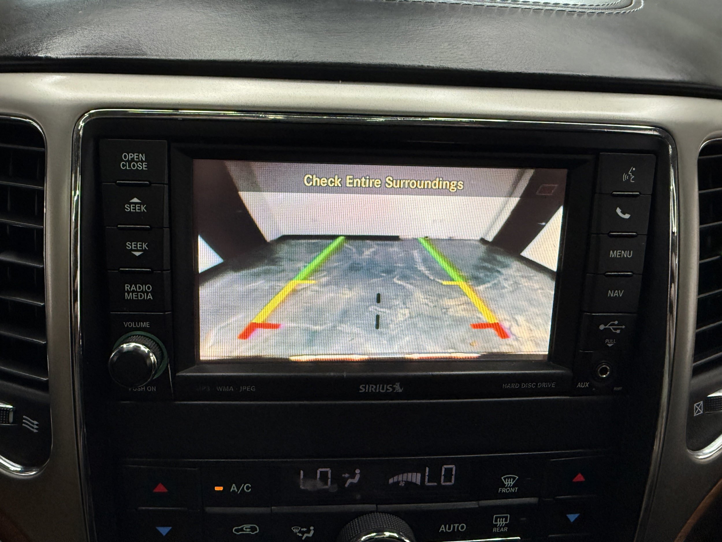 Used 2012 Jeep Grand Cherokee Overland AWD/4WD image 17