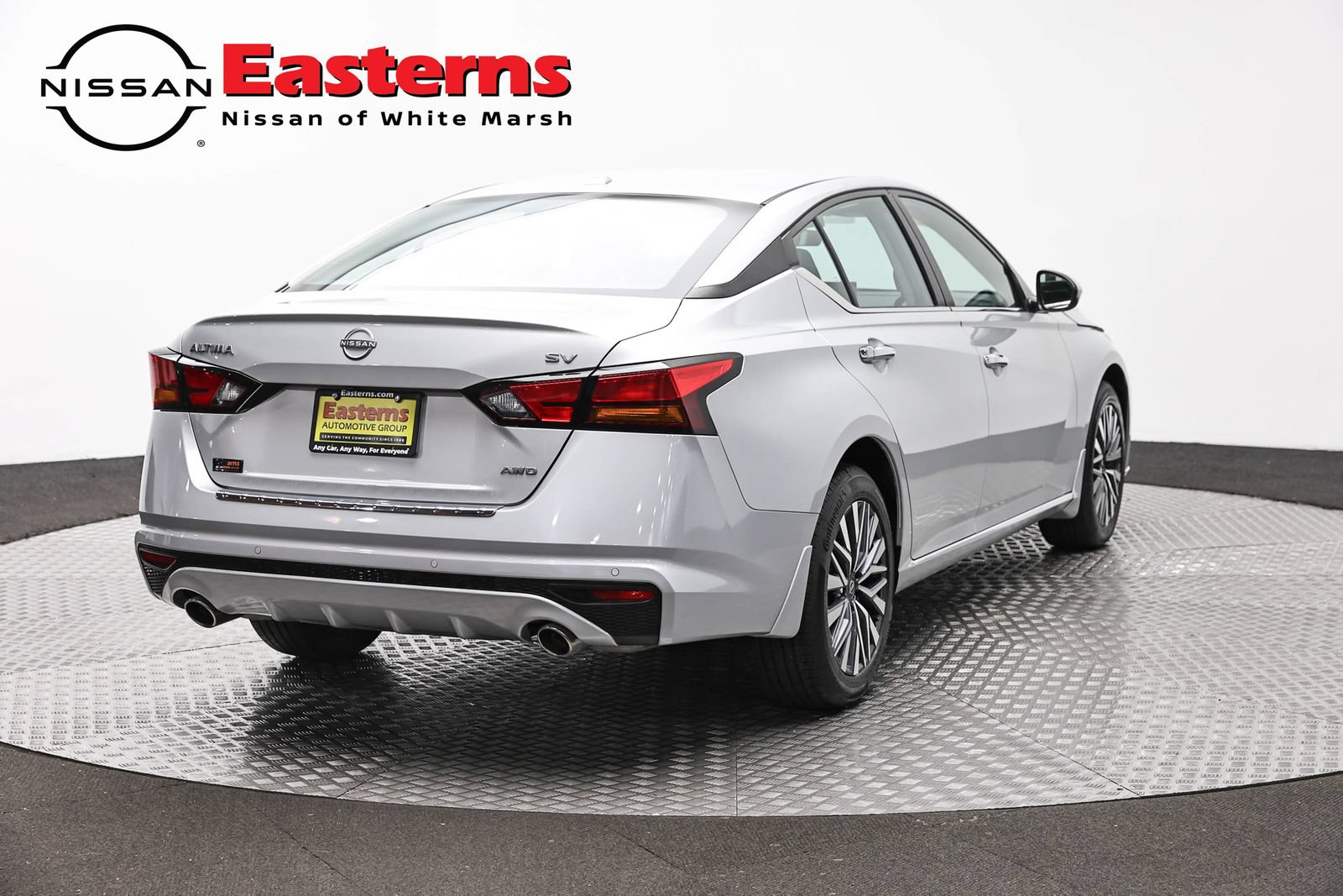 Used 2023 Nissan Altima 2.5 SV w/ SV Premium Package AWD/4WD image 5