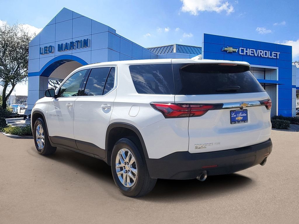 Used 2023 Chevrolet Traverse LS AWD/4WD image 4