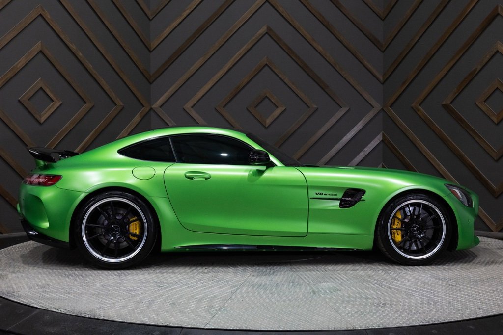 Used 2018 Mercedes-Benz AMG GT R image 3