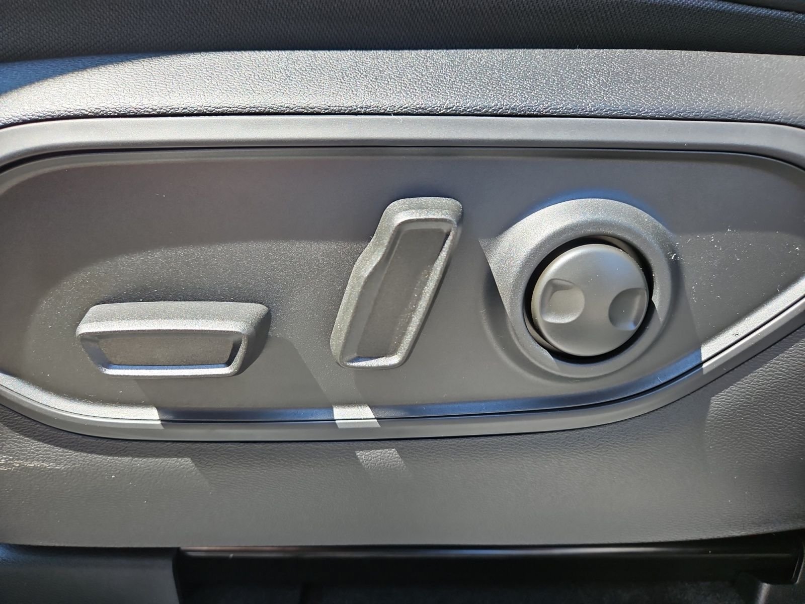 New 2026 Jeep Cherokee Limited AWD/4WD image 21