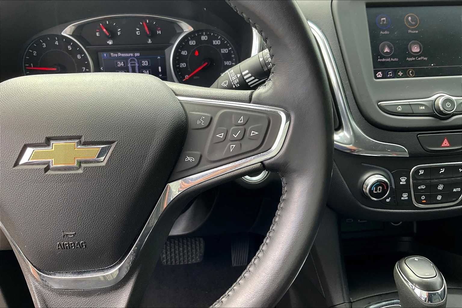 Used 2020 Chevrolet Equinox LT image 24