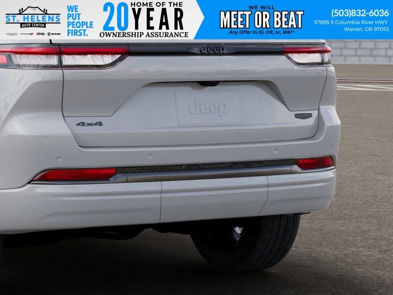 New 2026 Jeep Grand Cherokee Summit w/ Obsidian Package image 16