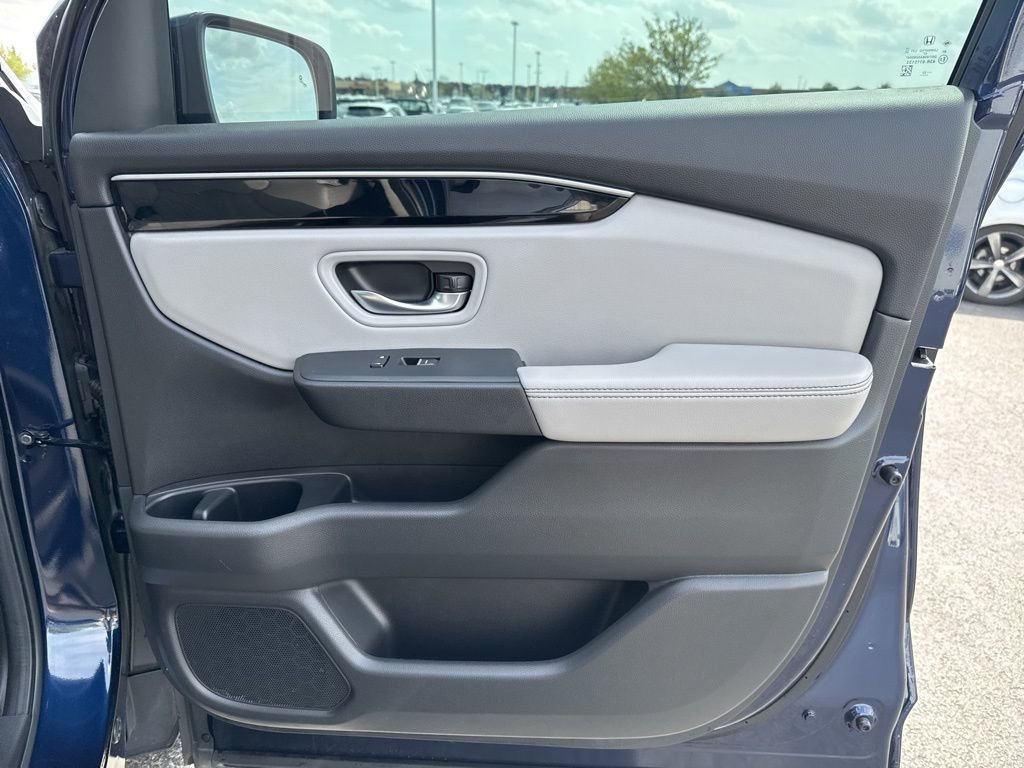 Certified 2023 Honda Pilot Touring image 41