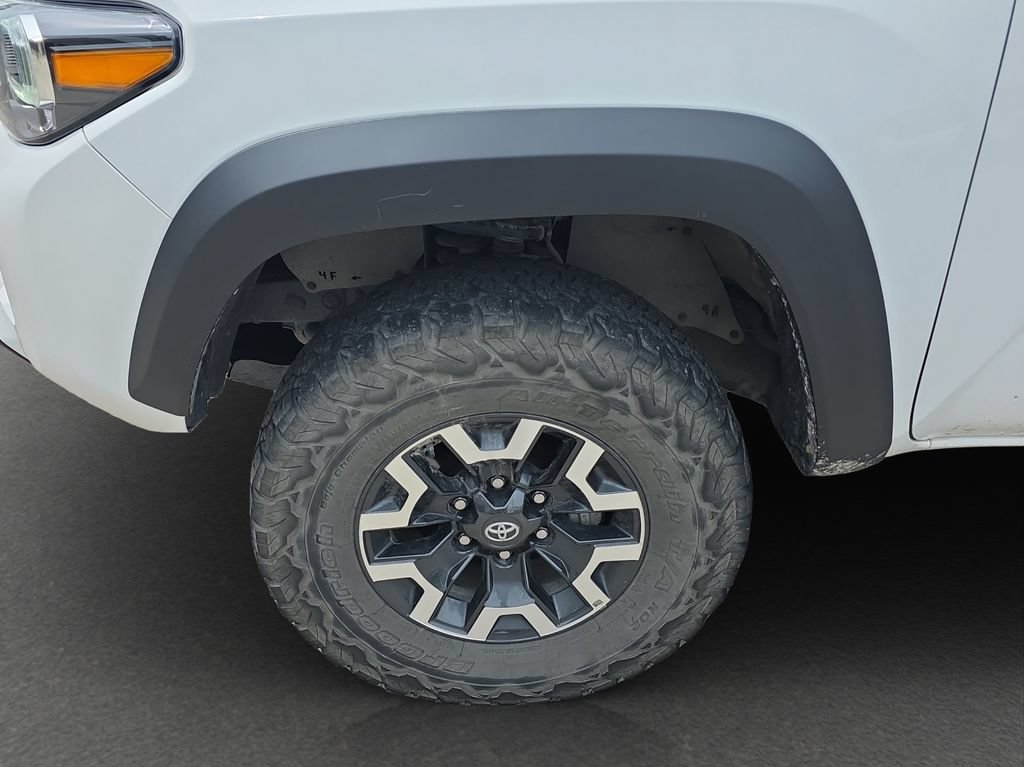 Used 2023 Toyota Tacoma TRD Off-Road AWD/4WD image 4