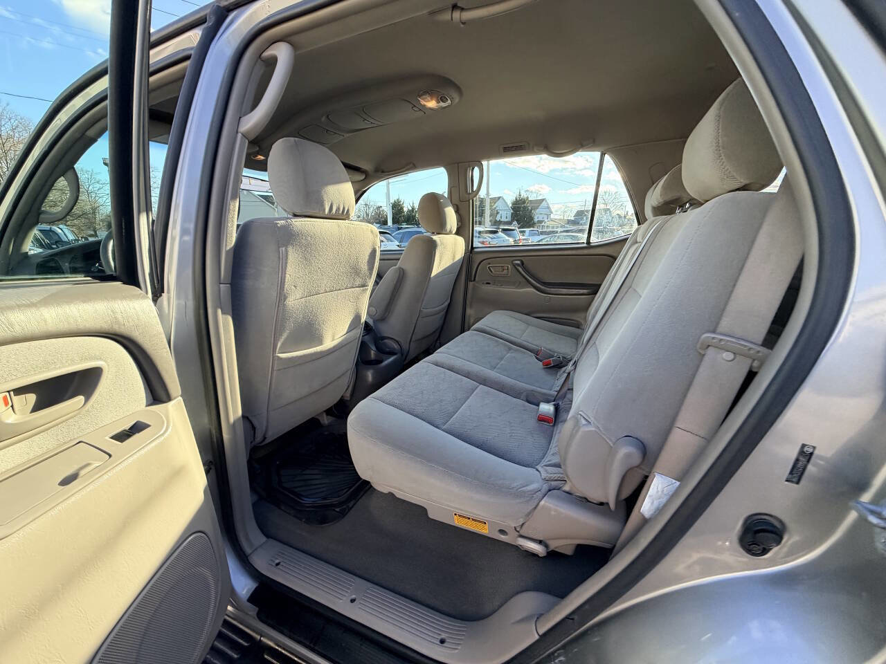 Used 2005 Toyota Sequoia SR5 image 24