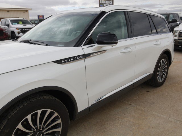 Used 2022 Lincoln Aviator Reserve w/ Equipment Group 201A image 7