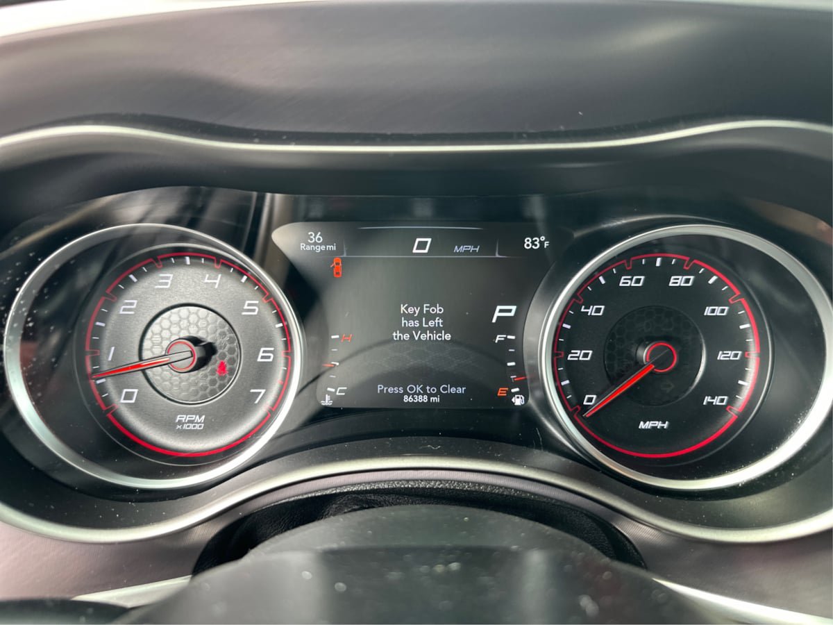 Used 2020 Dodge Charger SXT w/ Leather Interior Group RWD image 15