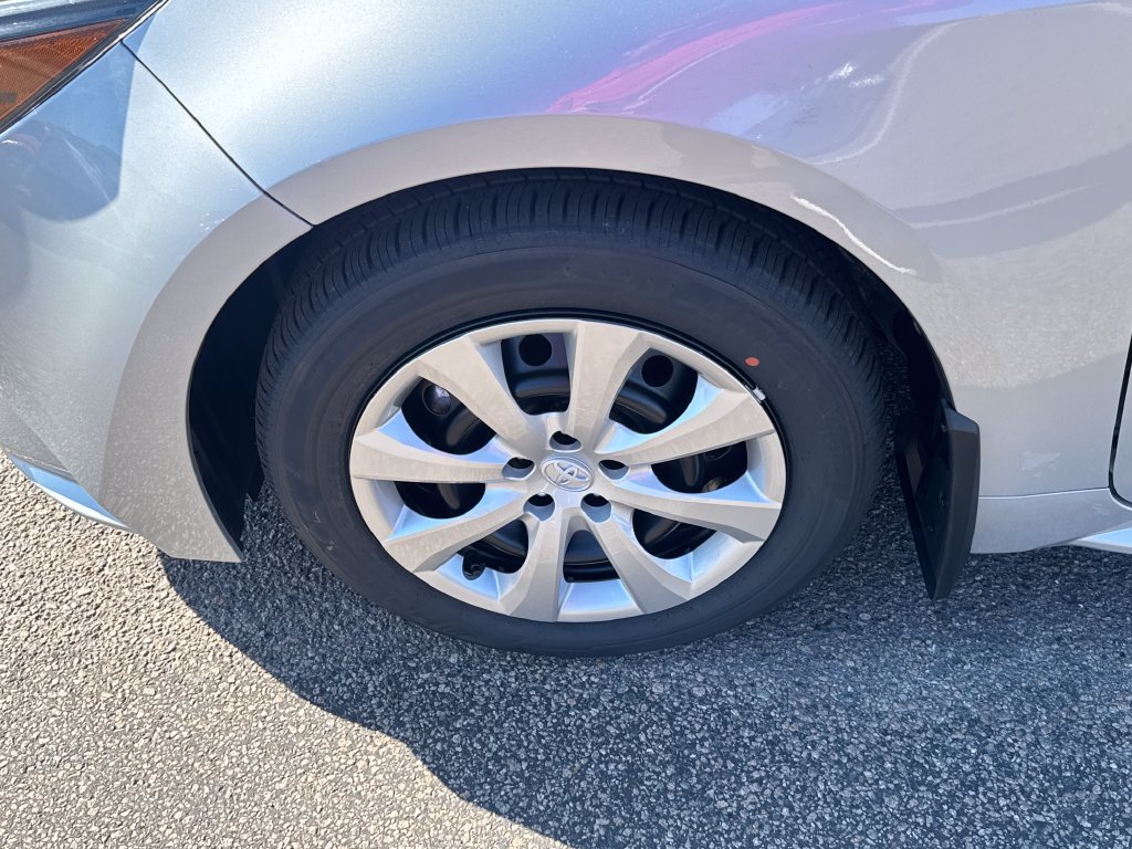 New 2027 Toyota Corolla LE FWD image 39