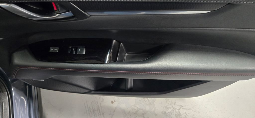 Used 2025 MAZDA CX-5 Carbon Edition image 29