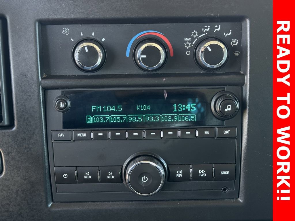 Used 2015 Chevrolet Express 2500 image 14