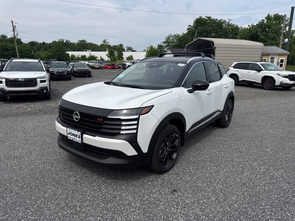 New 2026 Nissan Kicks SR w/ Cold Weather Package