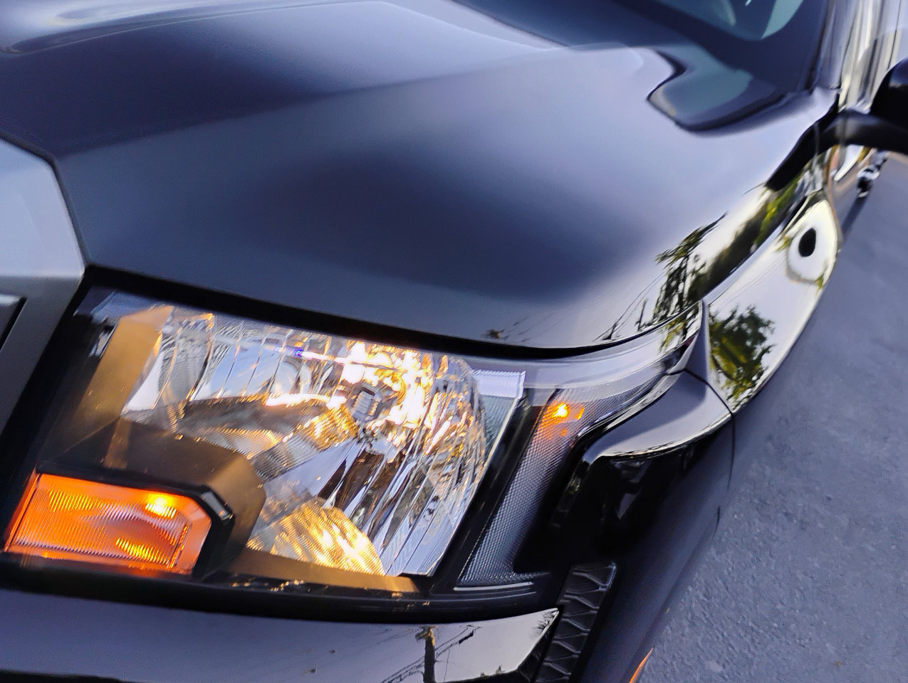 Used 2025 Nissan Frontier SV w/ SV Convenience Package image 29