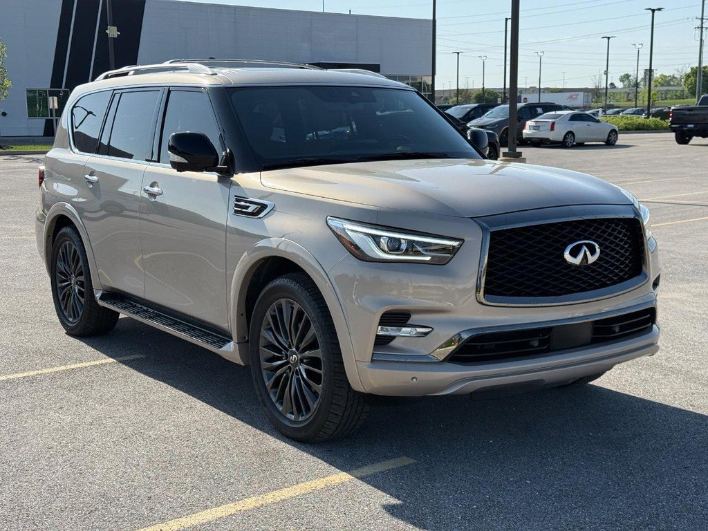 Used 2024 INFINITI QX80 Sensory AWD/4WD image 10