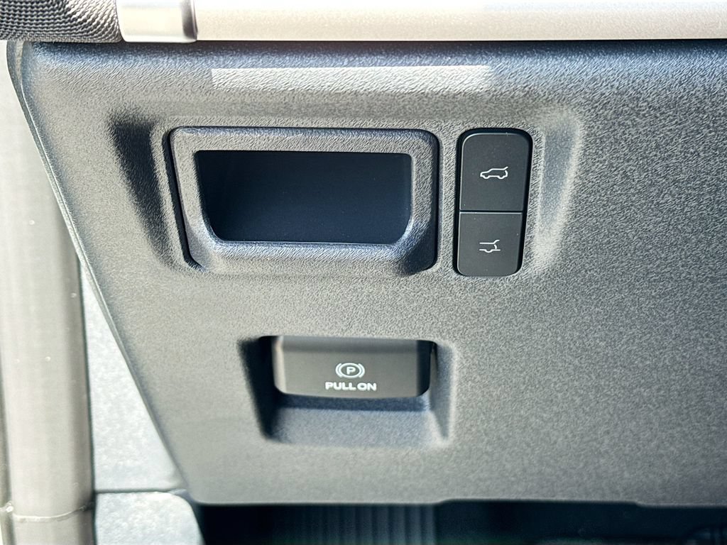 New 2026 Ford Expedition Active RWD image 10