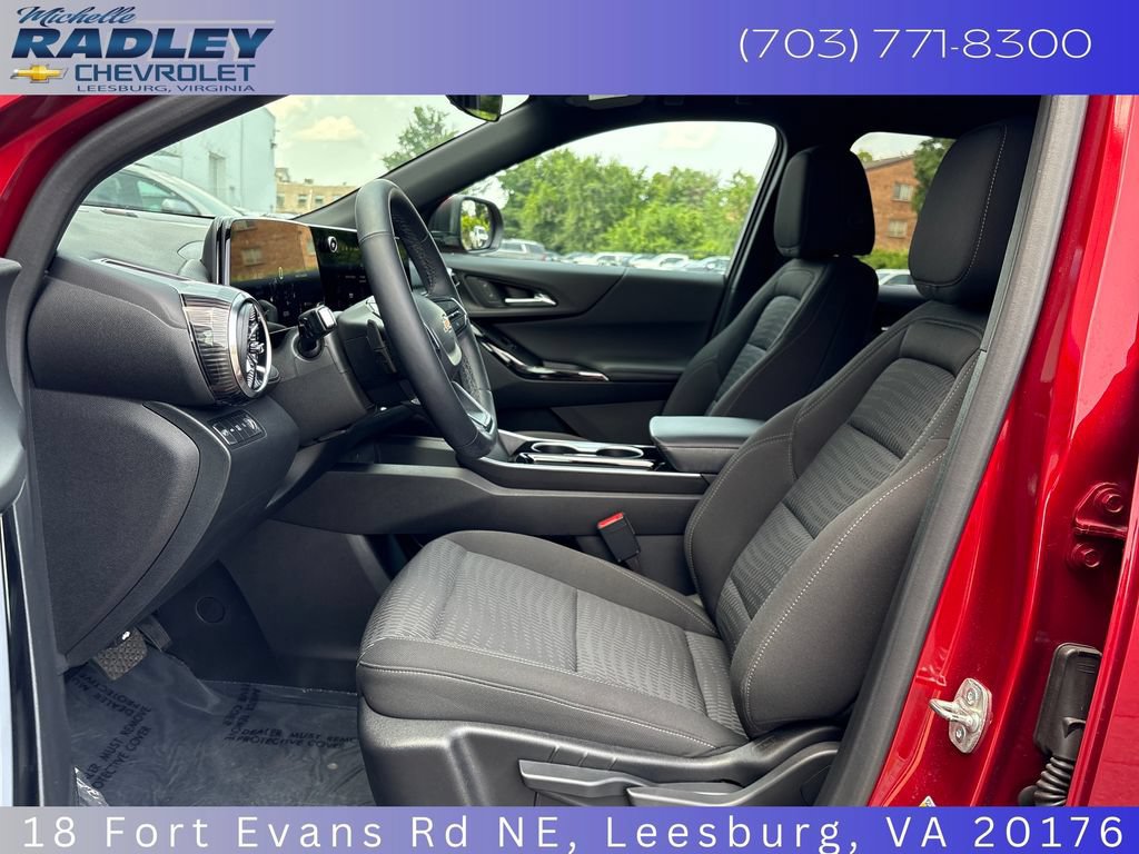 Used 2025 Chevrolet Equinox LT AWD/4WD image 22