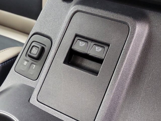 Used 2021 Ford Bronco Wildtrak AWD/4WD image 18