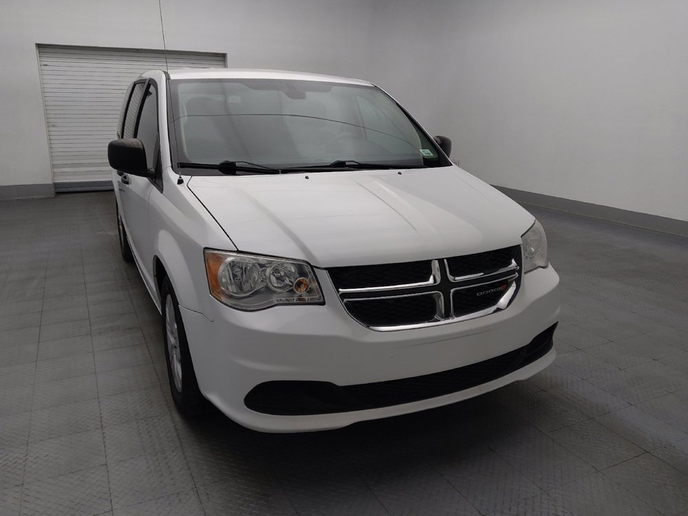 Used 2019 Dodge Grand Caravan SE w/ UConnect Hands-Free Group FWD image 14