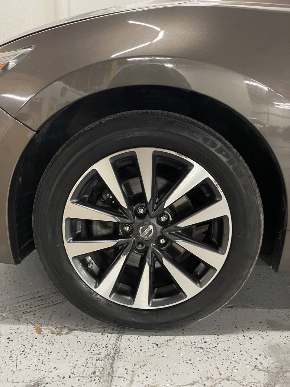 Used 2017 Nissan Altima 2.5 SV FWD image 8
