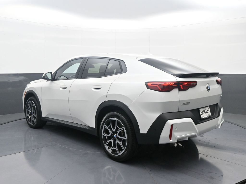 New 2026 BMW X2 xDrive28i w/ Technology Package AWD/4WD image 5