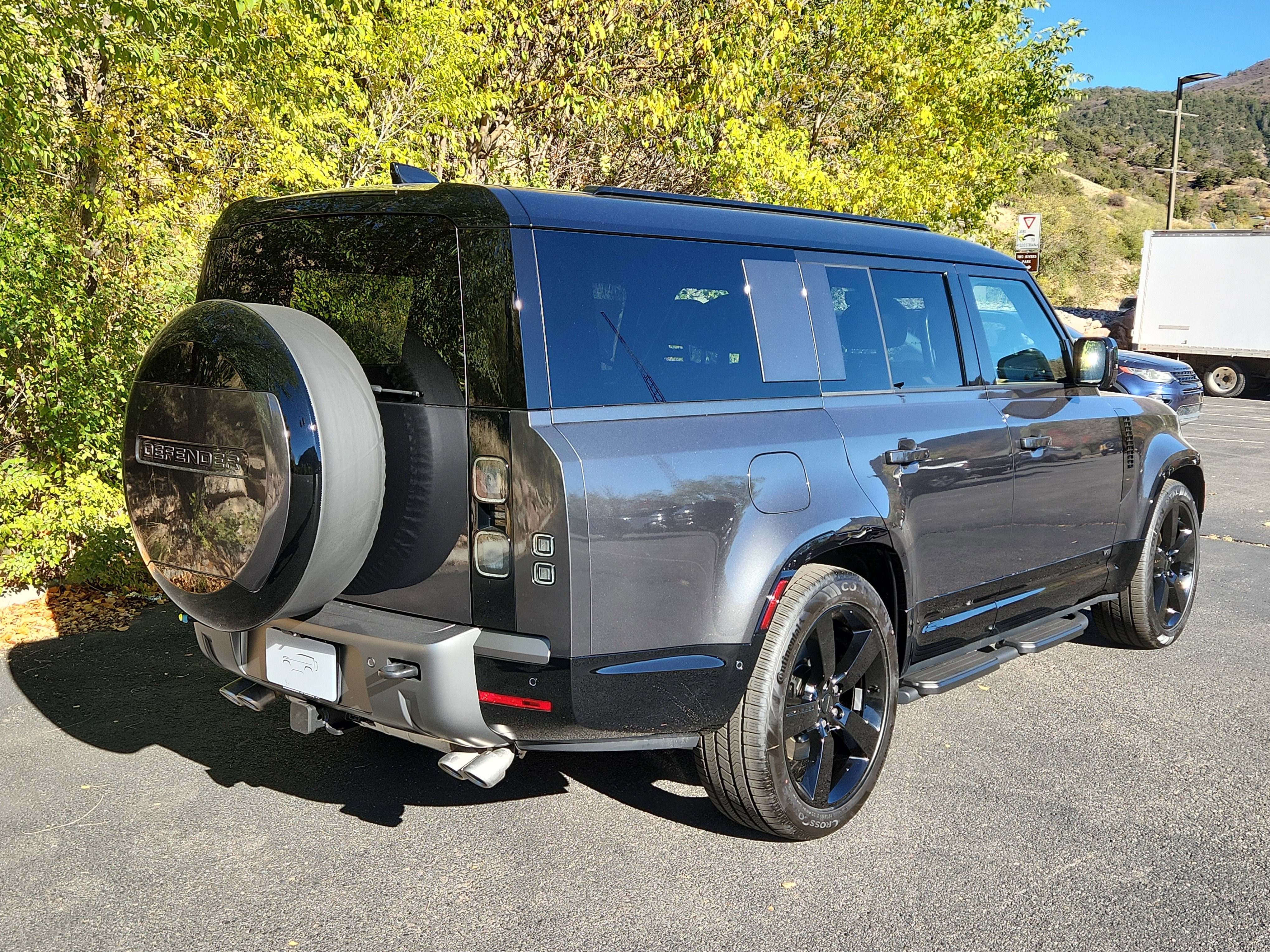 New 2026 Land Rover Defender 130 V8 image 3