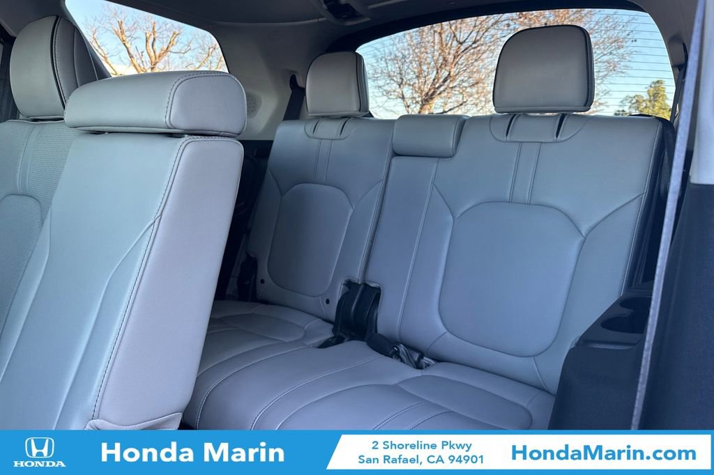 Used 2023 Honda Pilot Elite image 19