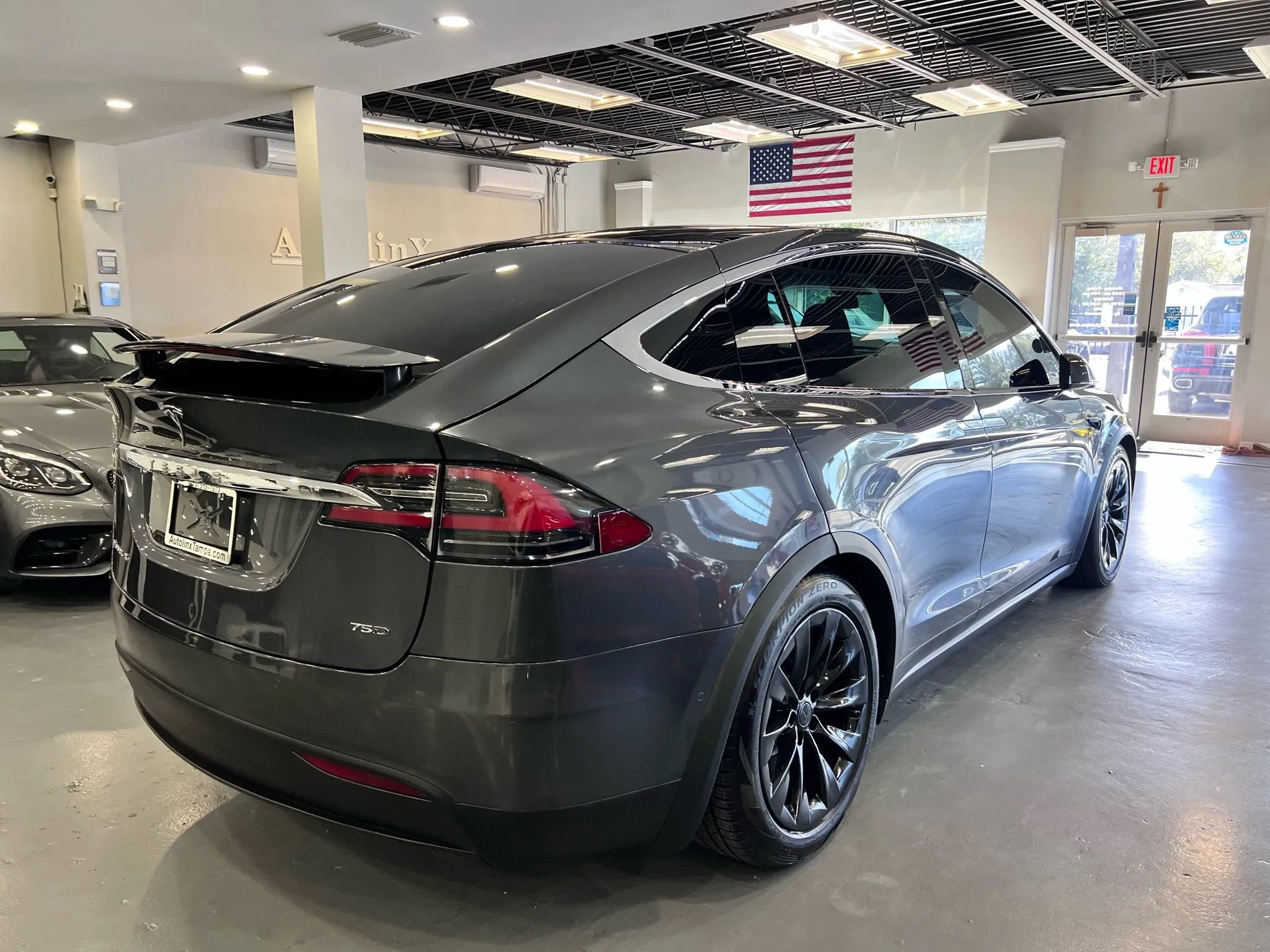 Used 2017 Tesla Model X 75D image 7