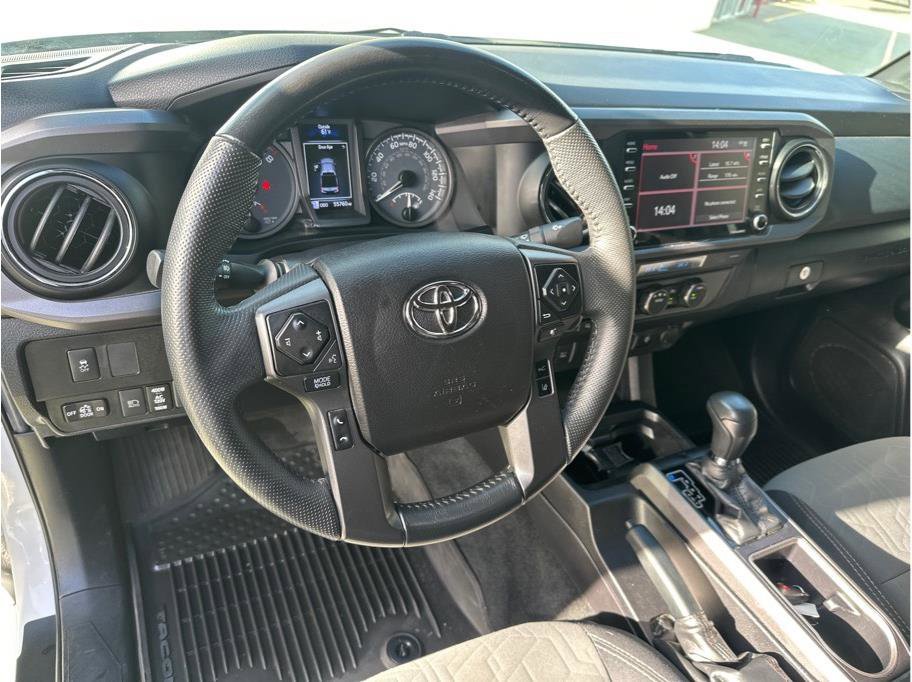 Used 2021 Toyota Tacoma TRD Off-Road image 18