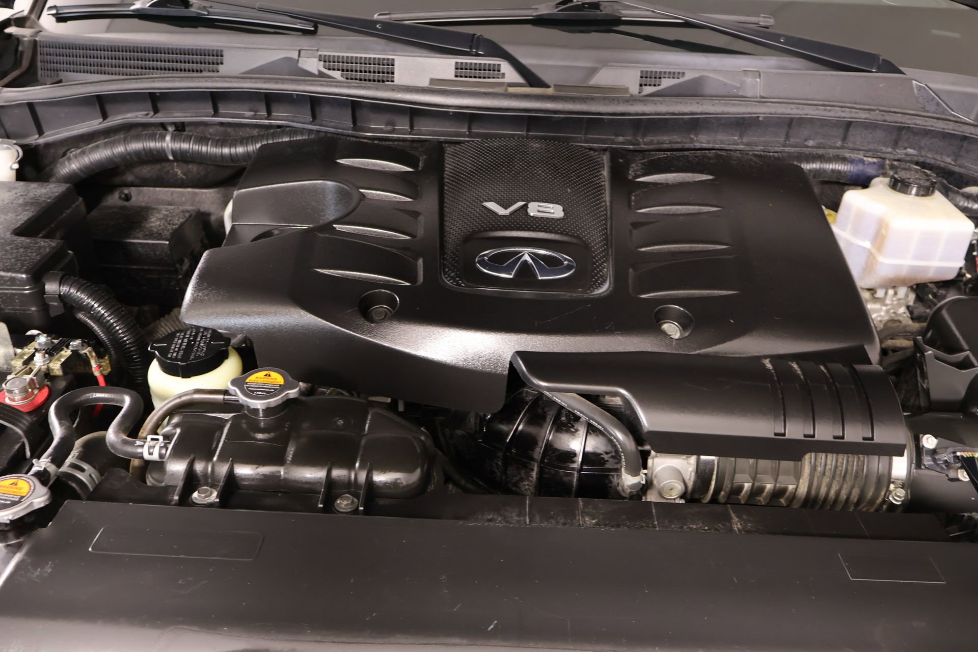 Used 2016 INFINITI QX80 Limited w/ All Season Package AWD/4WD image 23