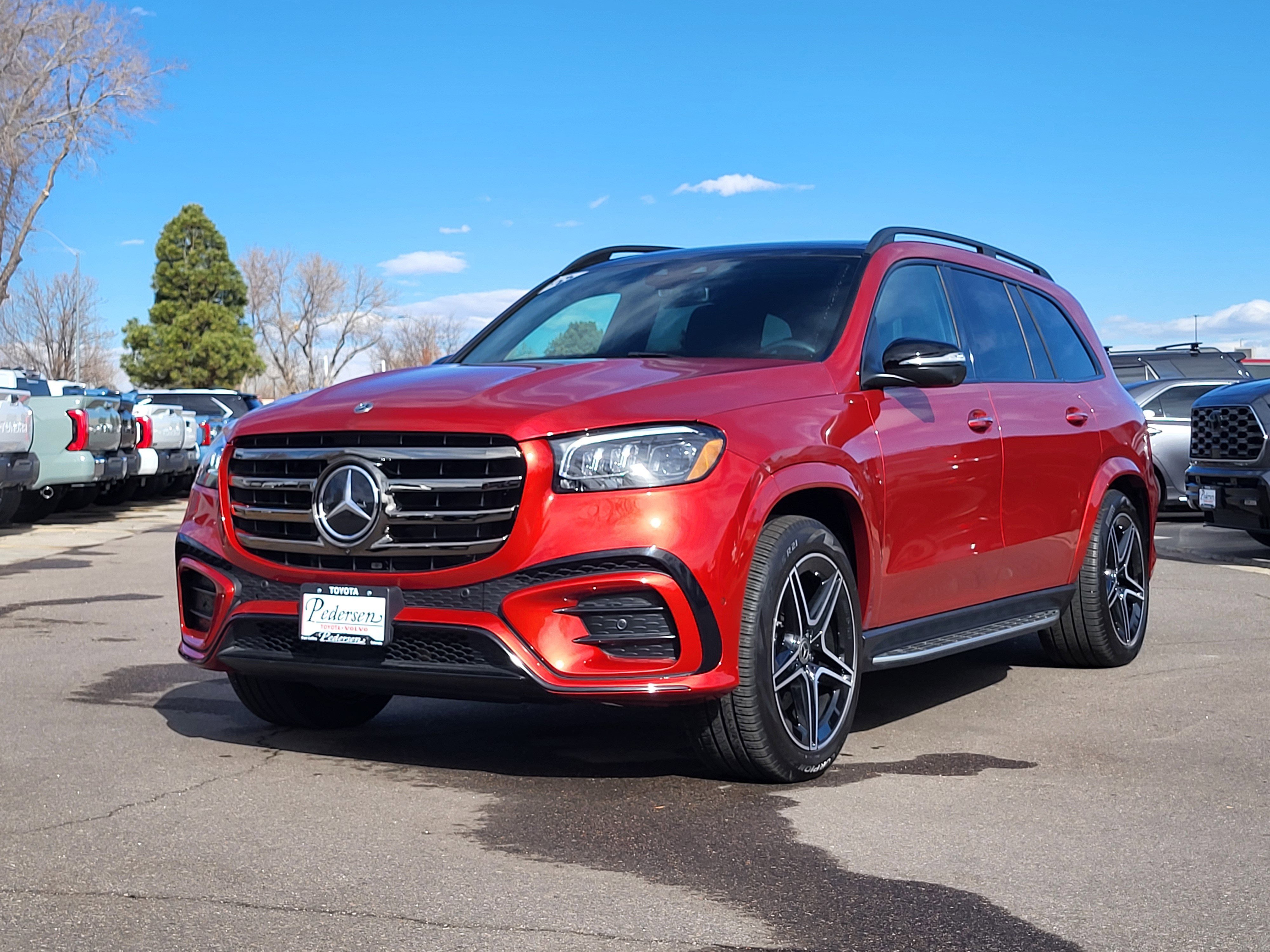 Used 2025 Mercedes-Benz GLS 450 4MATIC image 3