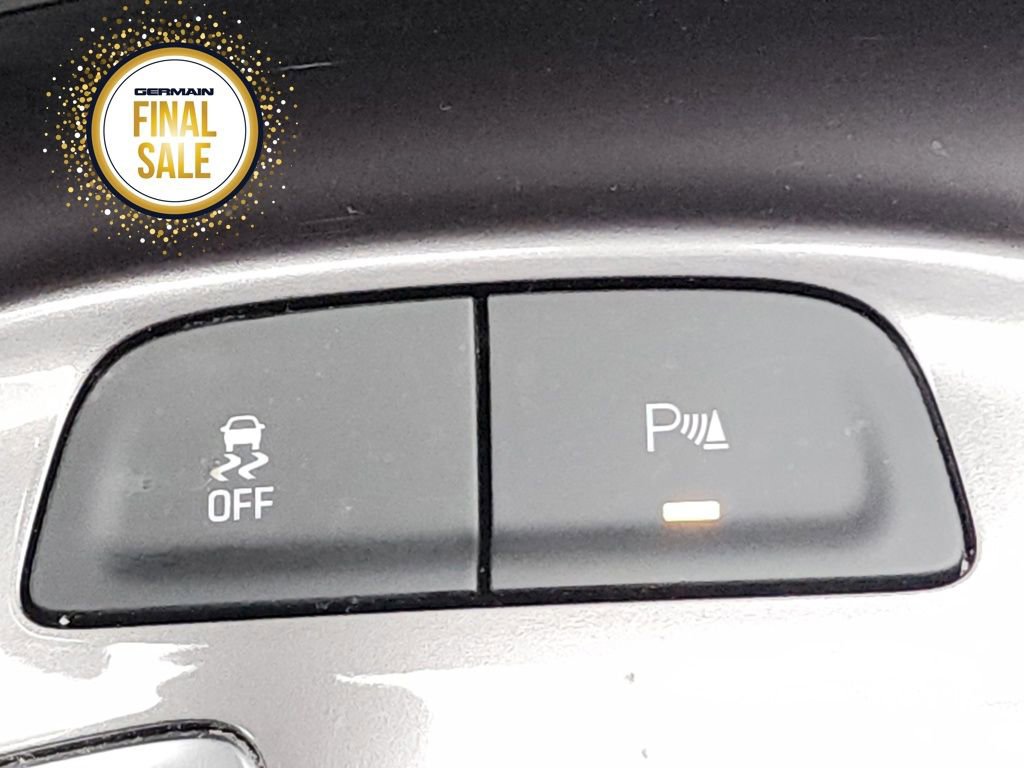 Used 2022 Chevrolet Malibu LS w/ Driver Confidence Package image 28