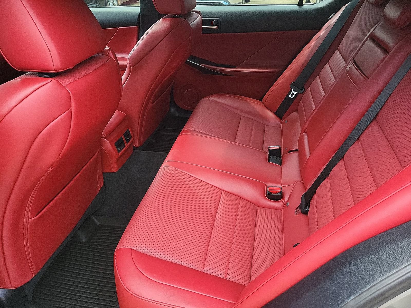 Used 2023 Lexus IS 350 F Sport RWD image 25