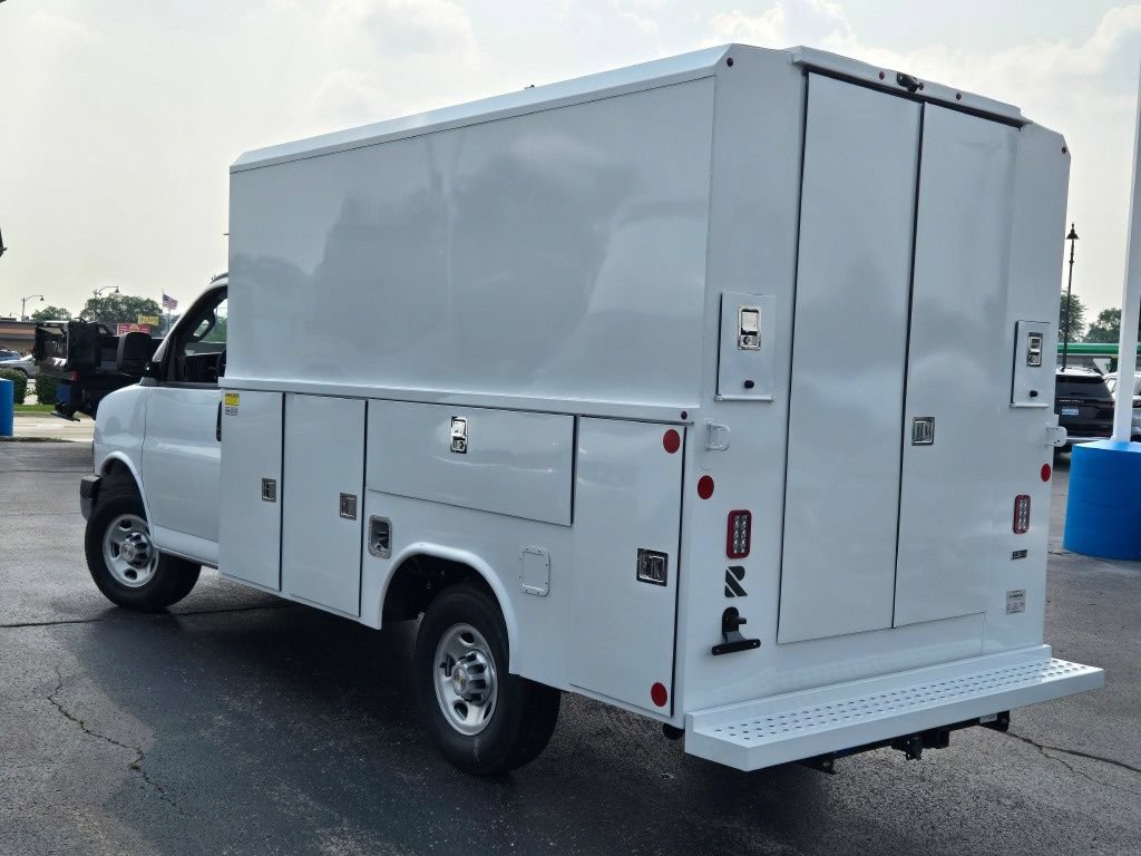 New 2025 Chevrolet Express 3500 w/ Power Convenience Package RWD image 13