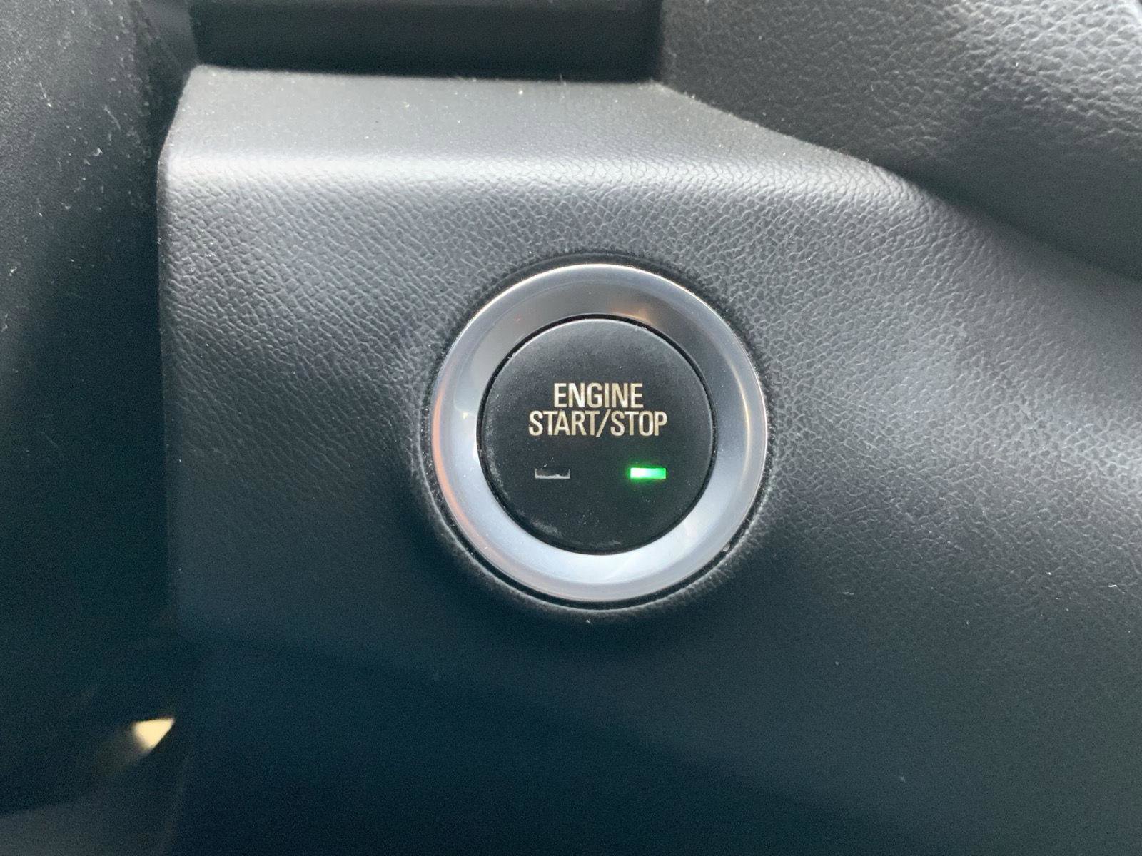 Used 2018 GMC Terrain SLE w/ Driver Convenience Package image 30