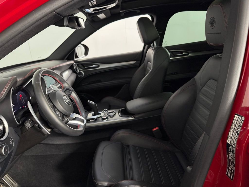 Used 2024 Alfa Romeo Stelvio AWD image 24