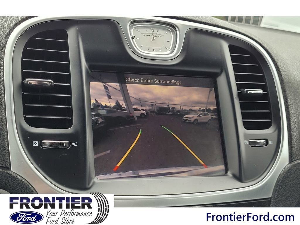 Used 2016 Chrysler 300 C RWD image 11