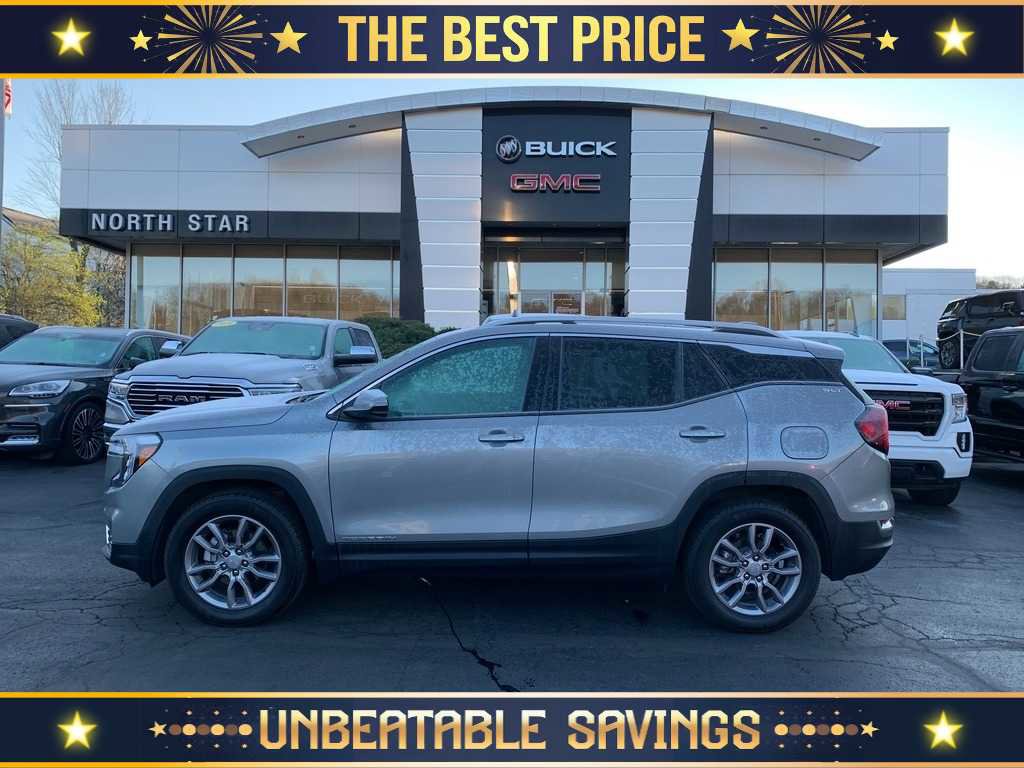 Used 2024 GMC Terrain SLT w/ Infotainment Package II image 1