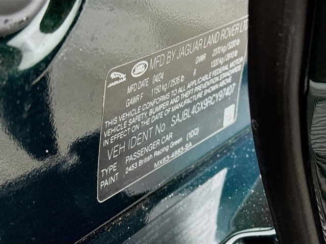Used 2024 Jaguar XF R-Dynamic SE image 34