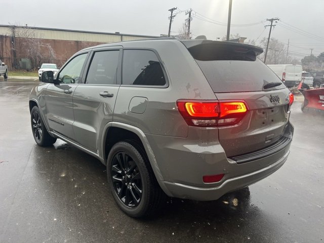 Used 2022 Jeep Grand Cherokee Laredo X image 7