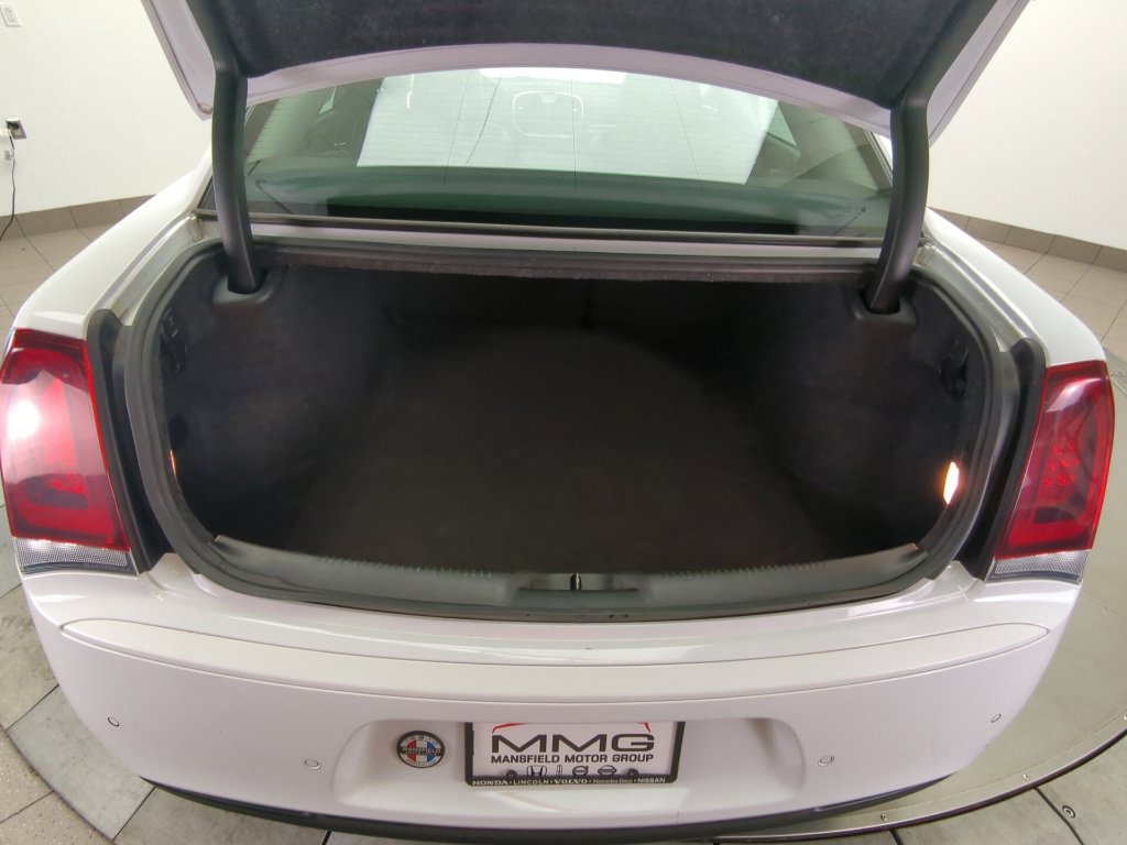 Used 2022 Chrysler 300 Touring L RWD image 31