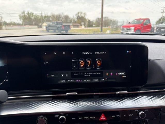 Used 2022 Kia Carnival SX Prestige image 15