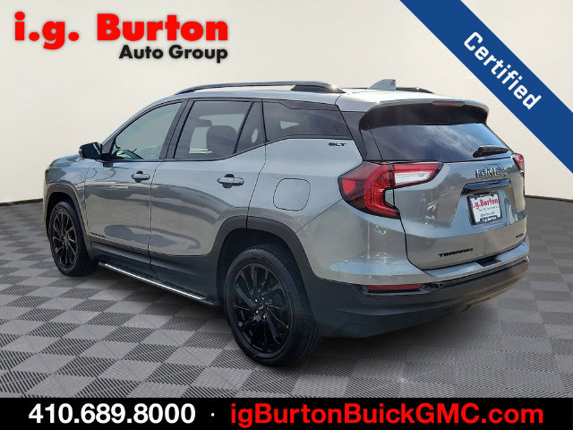 Used 2023 GMC Terrain SLT w/ LPO, 'HIT The Road' Package AWD/4WD image 4
