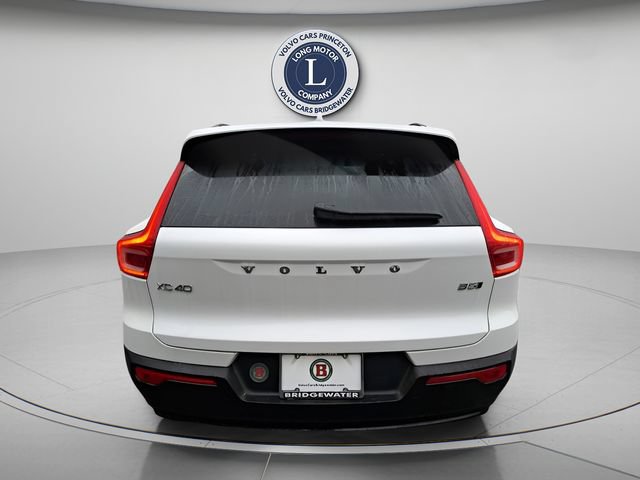 Certified 2026 Volvo XC40 B5 Plus AWD/4WD image 3