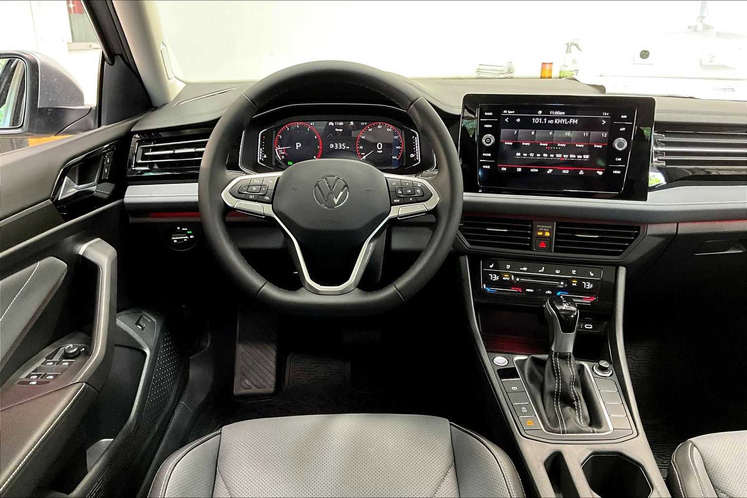 New 2025 Volkswagen Jetta SEL image 15