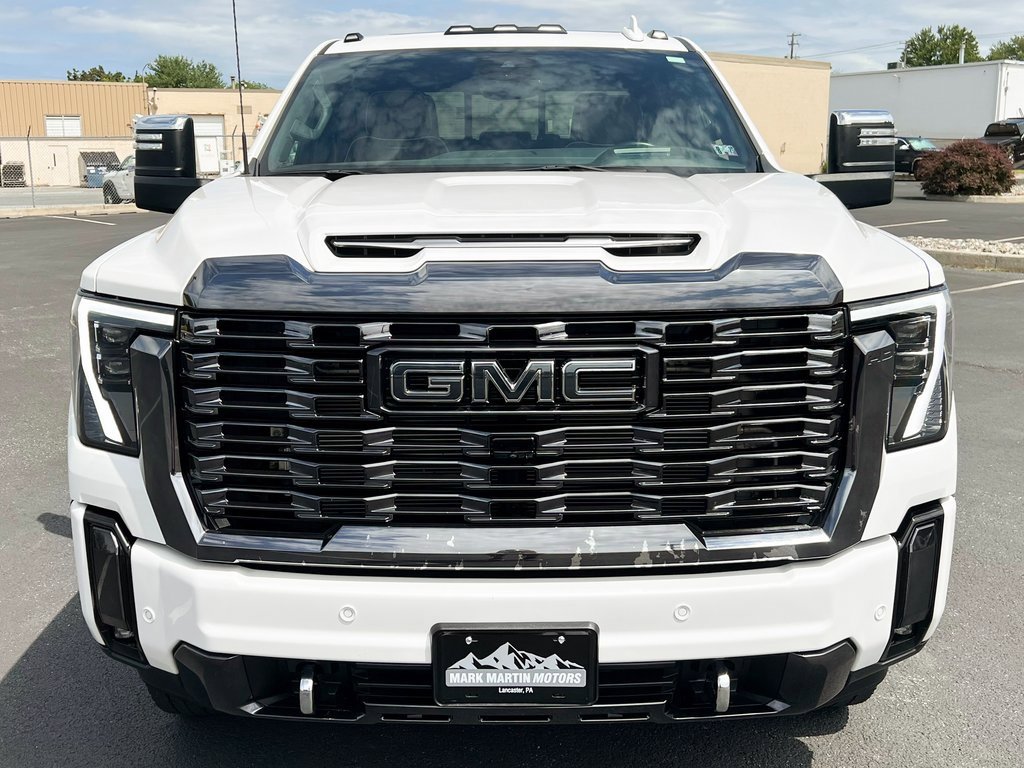 Used 2024 GMC Sierra 3500 Denali Ultimate image 17