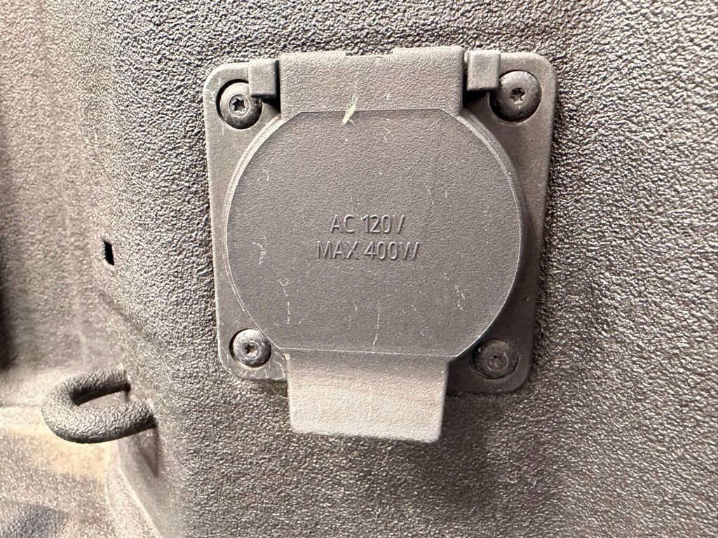 Used 2025 GMC Sierra 1500 AT4 w/ AT4 Premium Package image 11