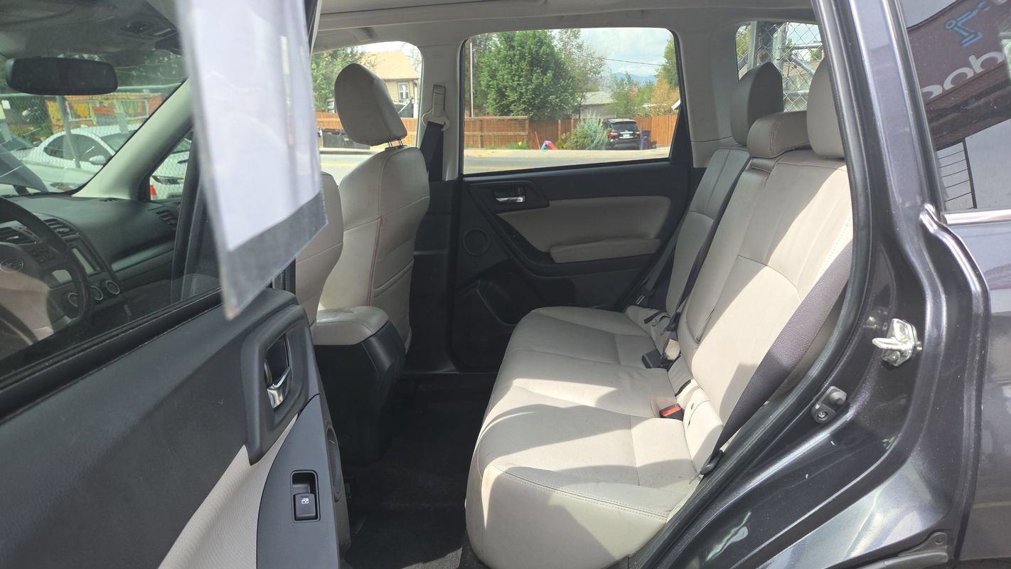 Used 2015 Subaru Forester 2.5i Touring w/ Eyesight & Navigation System AWD/4WD image 19