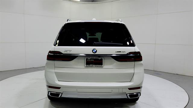 Used 2026 BMW X7 xDrive40i AWD/4WD image 7